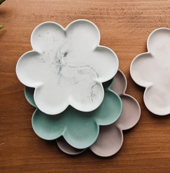 Petal Catch All Tray